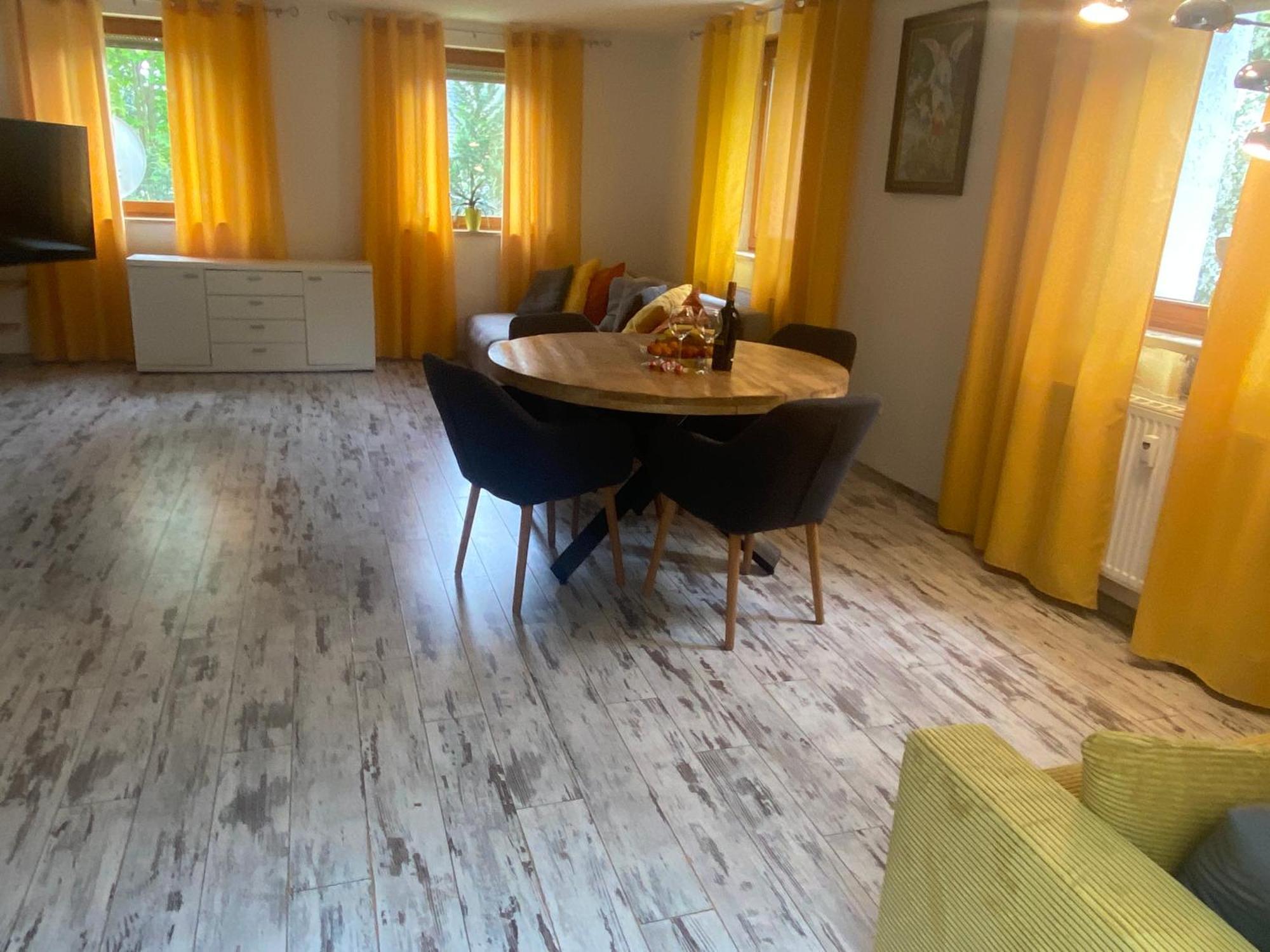 Zirndorf Sweet Home Esterno foto