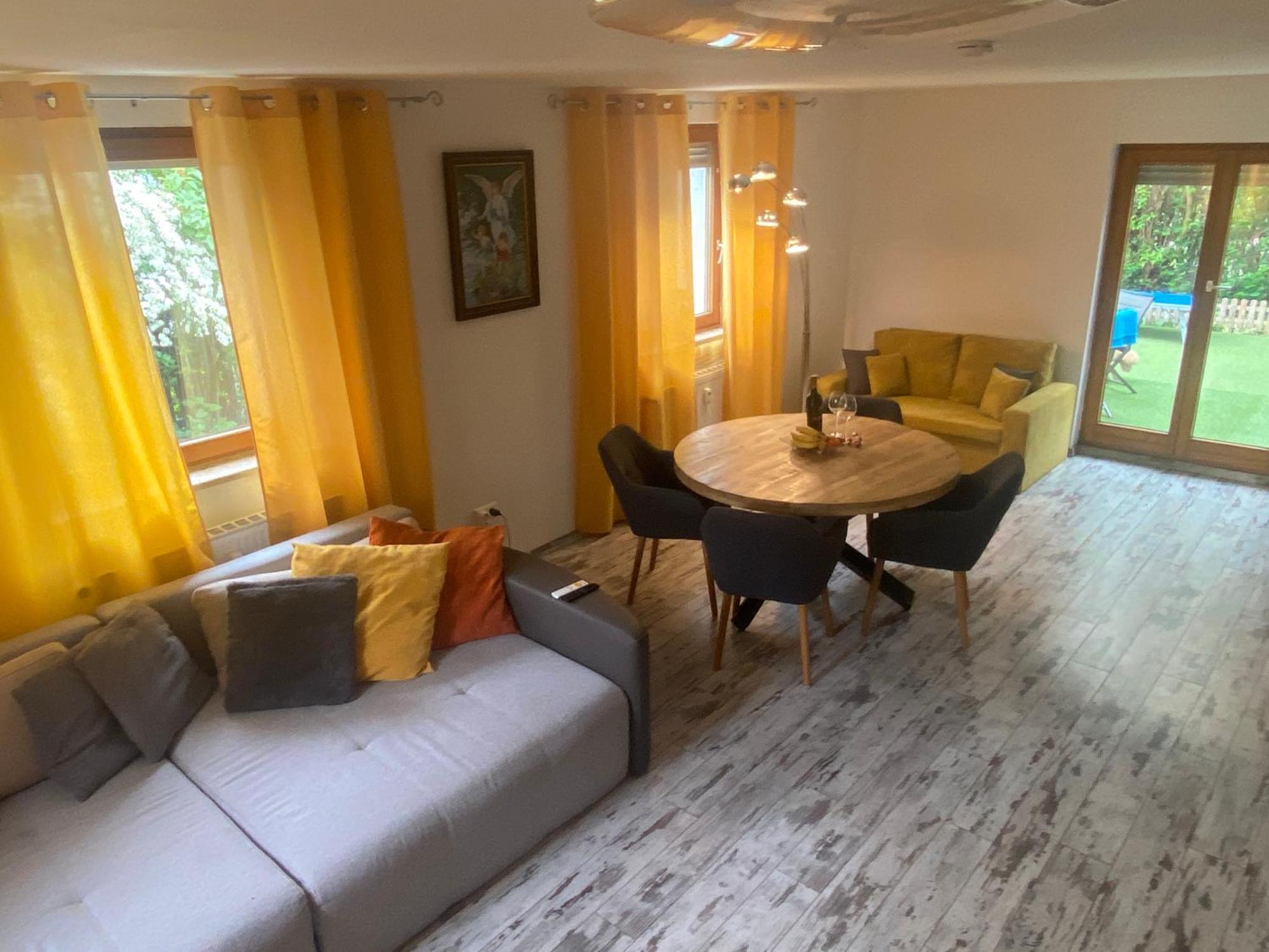 Zirndorf Sweet Home Esterno foto